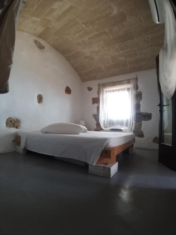 La Torre di Merlino Patù Esterno foto