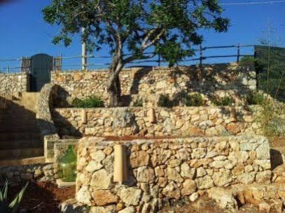La Torre di Merlino Patù Esterno foto